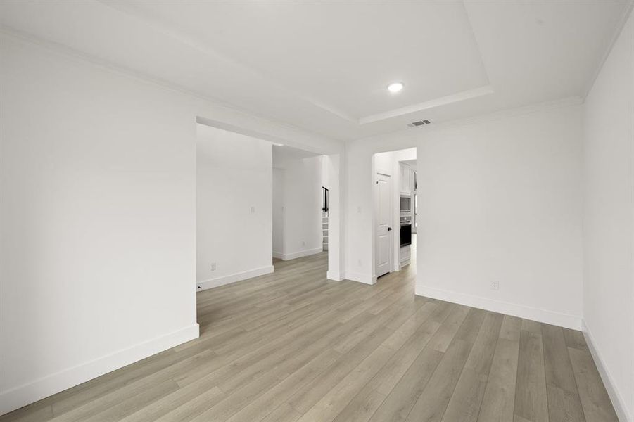 Spacious, unfurnished interior of a new home in Hawkins Meadows, Midlothian (Image 21).