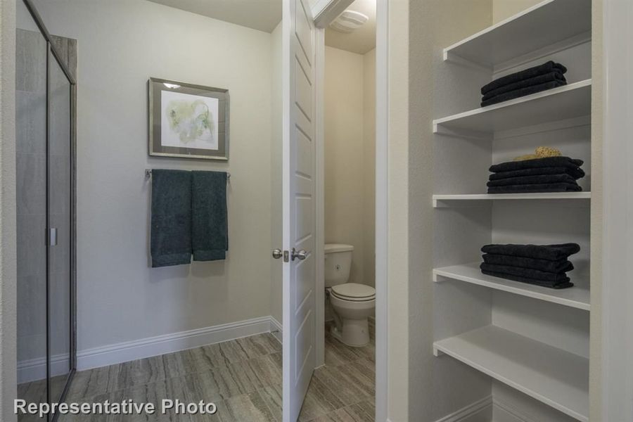 Representative furnished interior of a home built from the Harvest Ridge 2595 by Brohn Homes in Harvest Ridge, Elgin (Image 14).