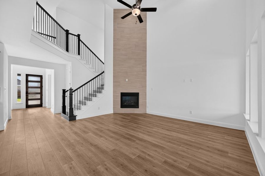 Spacious, unfurnished interior of a new home in The Ridge at Northlake, Northlake (Image 7).