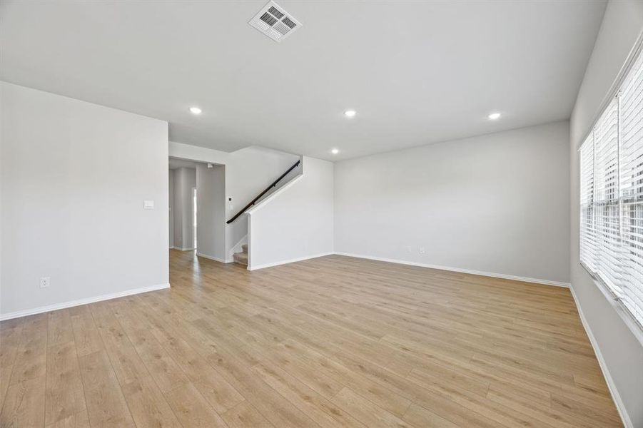 4-web-or-mls-606-ridgewood-dr 4-web-or-mls-606-ridgewood-dr