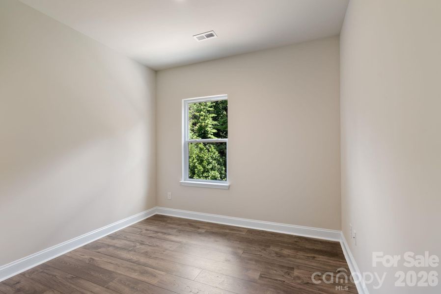 Spacious, unfurnished interior of a new home in , Asheville (Image 38).
