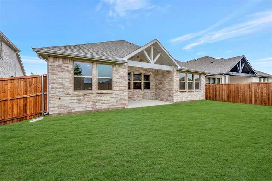 Exterior details and patio area of a home in Heritage Ranch, Sherman (Image 23). Exterior details and patio area of a home in Heritage Ranch, Sherman (Image 23).