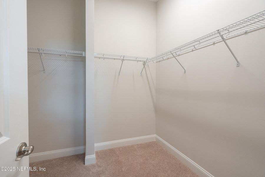 Spacious, unfurnished interior of a new home in Madeira, St. Augustine (Image 24).