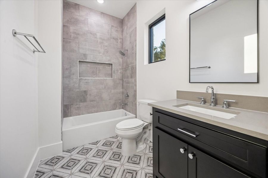 Furnished interior view inside a new home in , Houston (Image 32). Furnished interior view inside a new home in , Houston (Image 32).