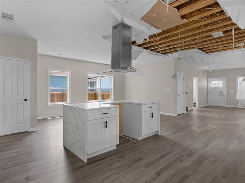 Spacious, unfurnished interior of a new home in , Atlanta (Image 45).