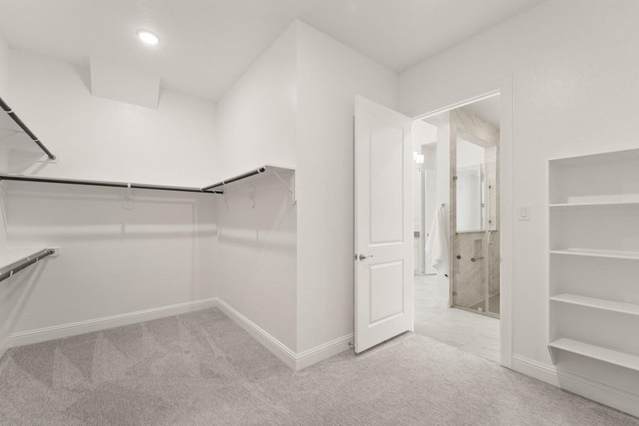 Spacious, unfurnished interior of a new home in The Highlands - 65', Porter (Image 30).