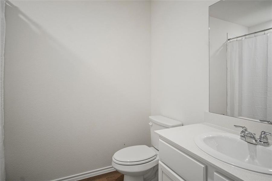 Furnished interior view inside a new home in , Fate (Image 14).