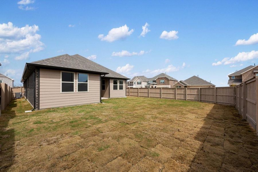 Photos are representative images and renderings for illustrative purposes only. Actual structural options and design images of the home may vary.