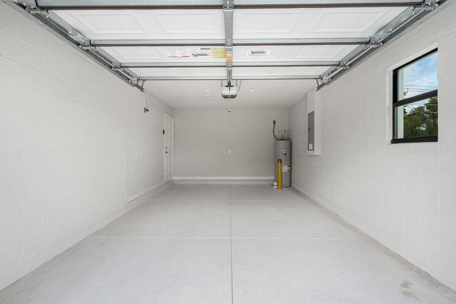 Spacious, unfurnished interior of a new home in , Fort Pierce (Image 7). Spacious, unfurnished interior of a new home in , Fort Pierce (Image 7).