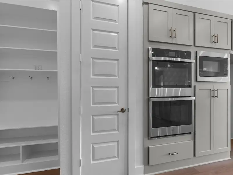 Furnished interior view inside a new home in Clopton Farms, Montgomery (Image 5).