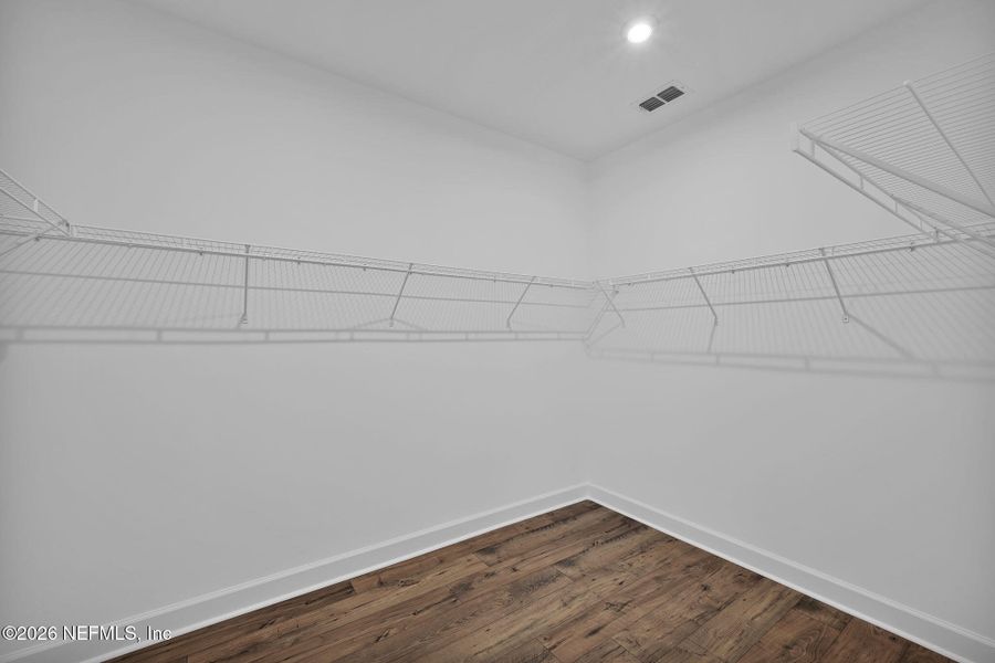 Spacious, unfurnished interior of a new home in Creighton Pointe, Fleming Island (Image 24).