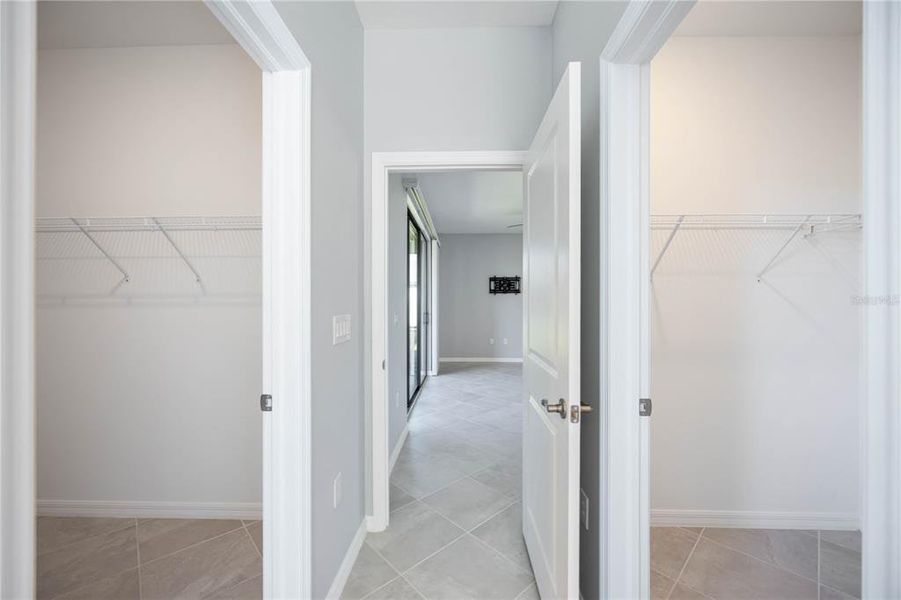 Spacious, unfurnished interior of a new home in , Port Charlotte (Image 30).