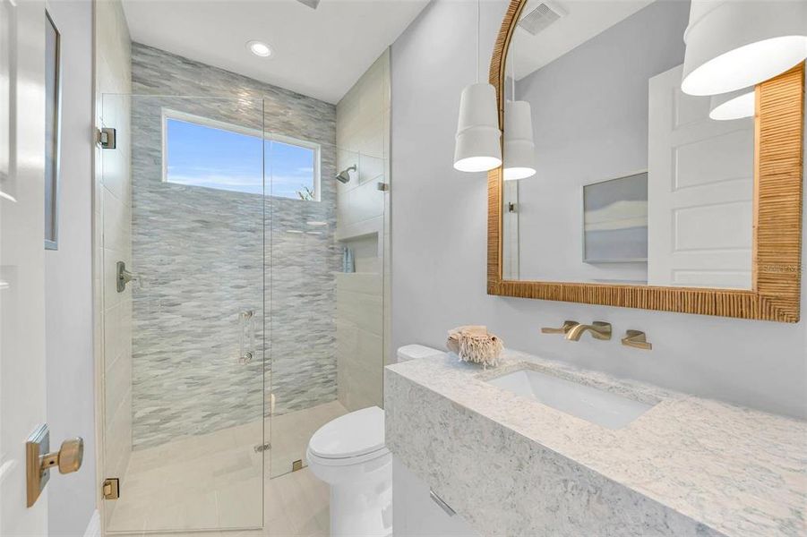 Furnished interior view inside a new home in , Venice (Image 72).