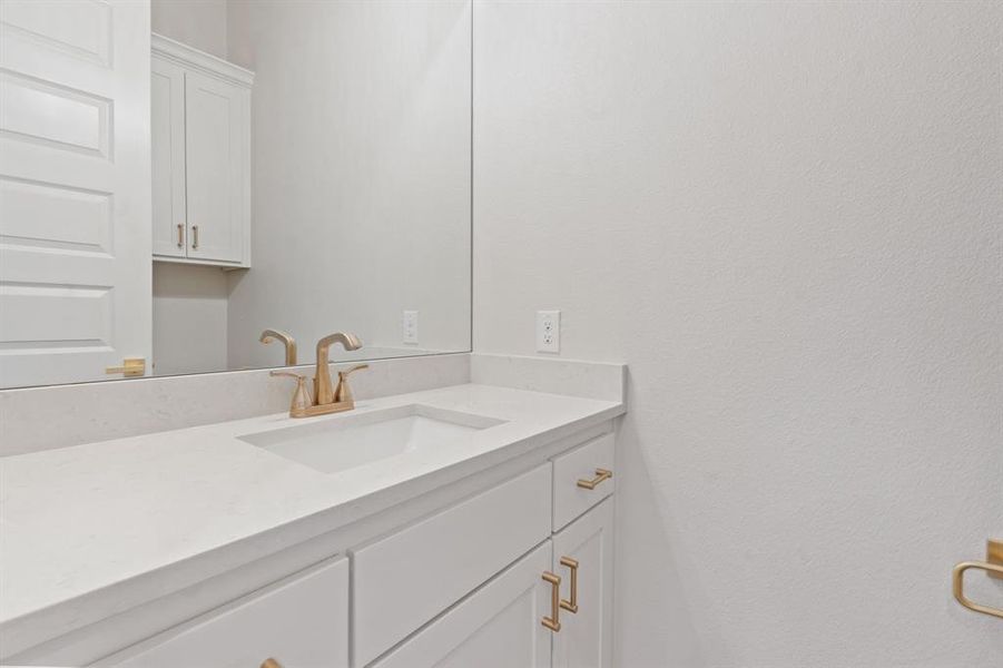 Image 36 of a home in .