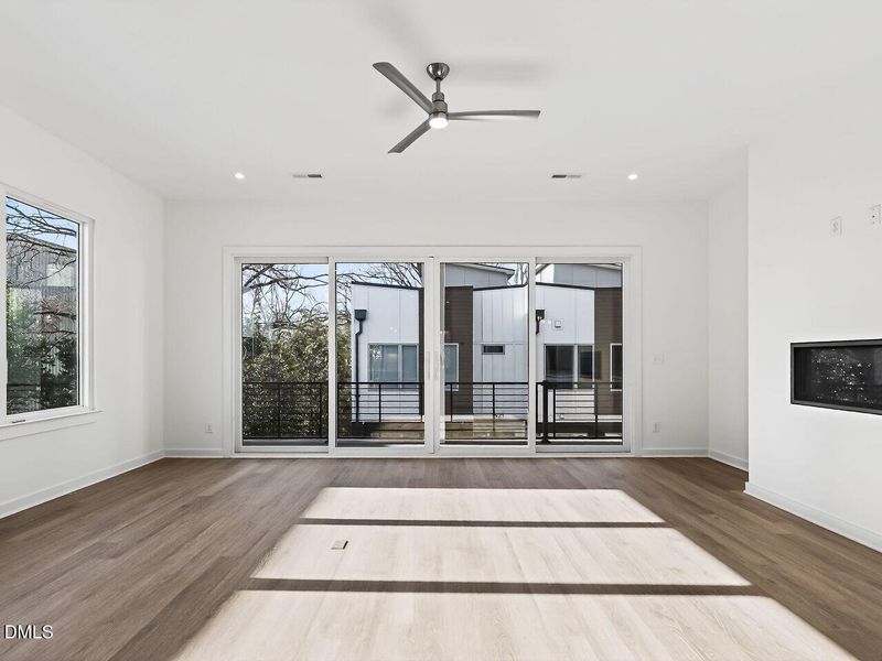 011-1280x960-living-room 011-1280x960-living-room