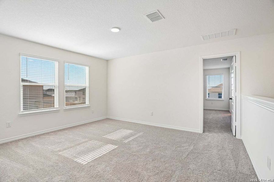 Spacious, unfurnished interior of a new home in Legend Heights - Heritage Collection, New Braunfels (Image 10).