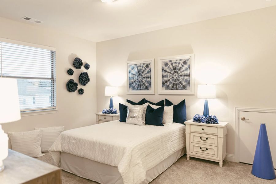 Representative furnished interior of a home built from the Newport (Side) by Stonehollow Homes in Sister Grove II, Van Alstyne (Image 8).