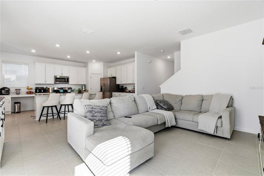 Furnished interior view inside a new home in Wellness Ridge, Clermont (Image 7).