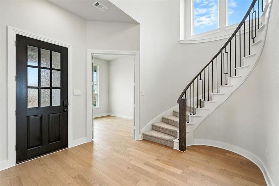 Spacious, unfurnished interior of a new home in Sonoma Verde: 60ft. lots, McLendon-Chisholm (Image 13). Spacious, unfurnished interior of a new home in Sonoma Verde: 60ft. lots, McLendon-Chisholm (Image 13).