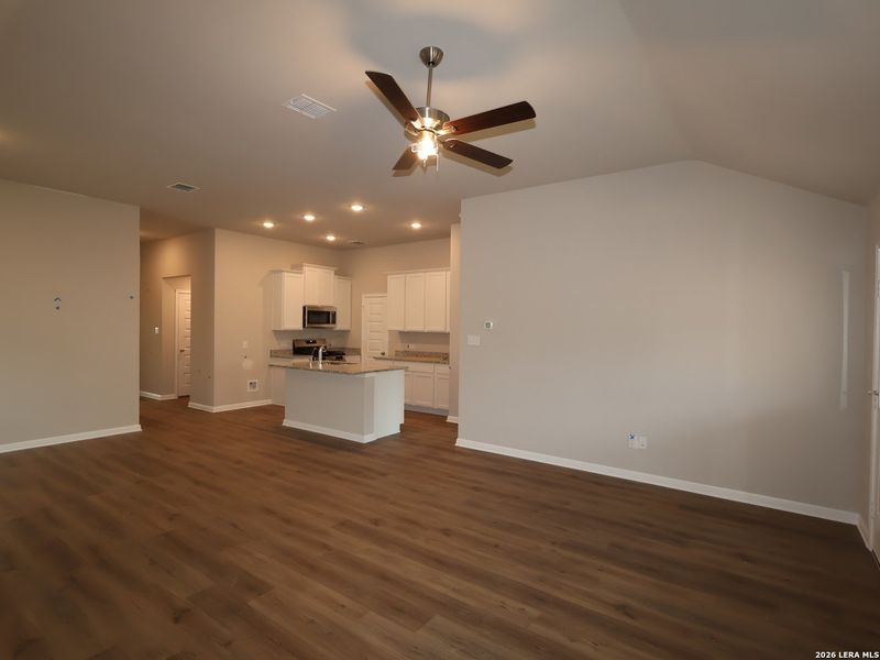 Spacious, unfurnished interior of a new home in Mesquite Ridge, San Antonio (Image 14). Spacious, unfurnished interior of a new home in Mesquite Ridge, San Antonio (Image 14).
