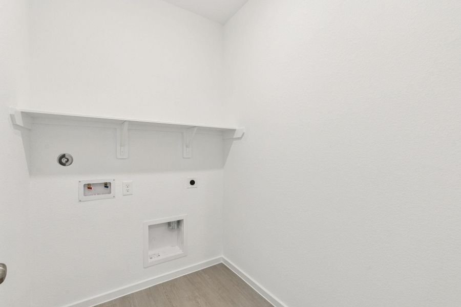 Spacious, unfurnished interior of a new home in River Ranch, Dayton (Image 13).