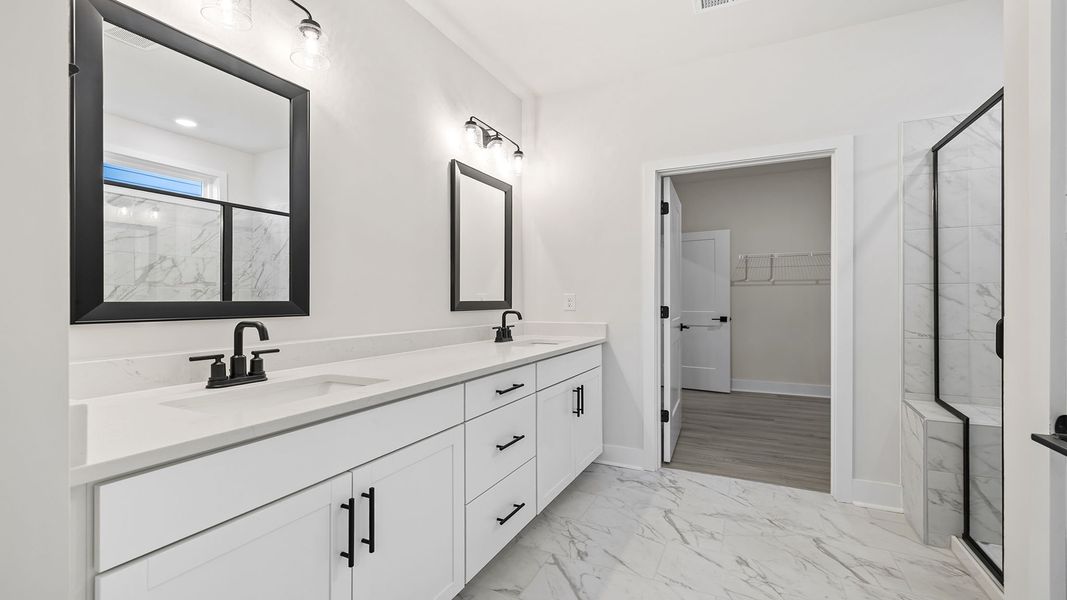 Furnished interior view inside a new home in Adams Glen, Mauldin (Image 8).