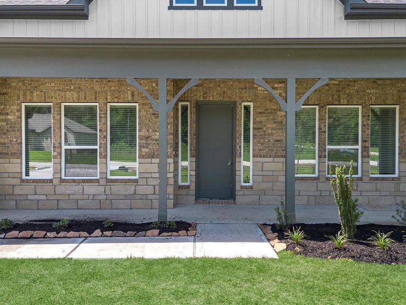 Exterior details and patio area of a home in , Dayton (Image 4).