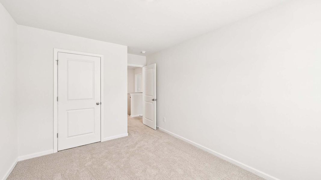 Spacious, unfurnished interior of a new home in The Hamptons at Hickory, Hickory (Image 20).