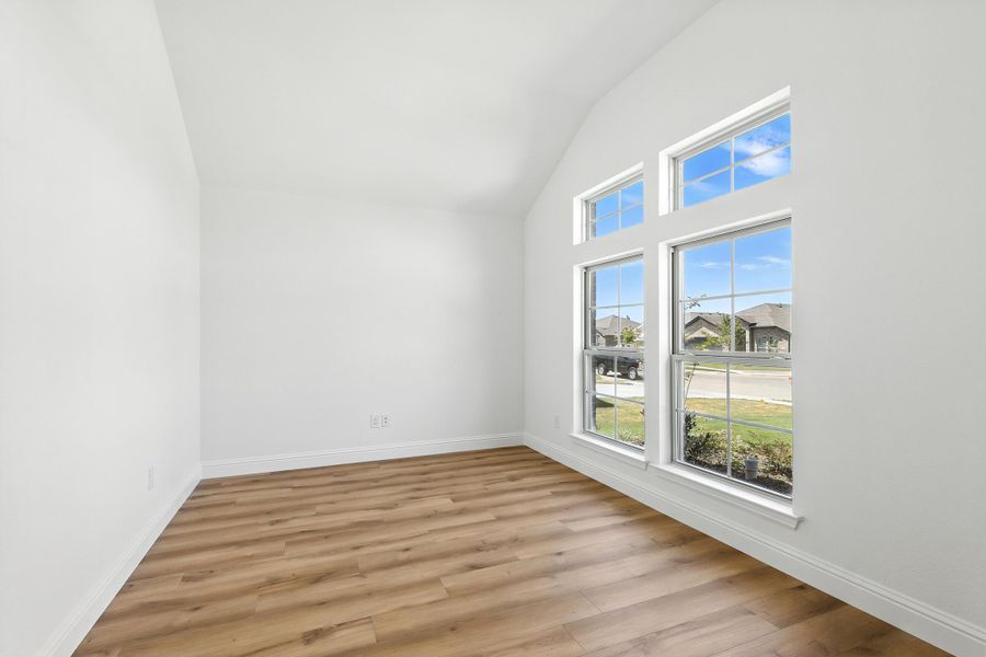 Representative unfurnished interior of a home built from the Hanover by Cheldan Homes in Craftsmen's Corner, Cleburne (Image 52).