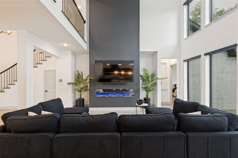 Furnished interior view inside a new home in , Conroe (Image 14).