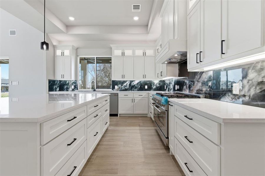 Furnished interior view inside a new home in , Fort Worth (Image 10).