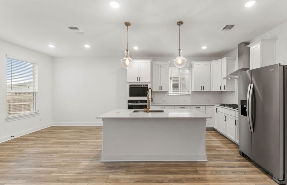 Eat-In Kitchen Island