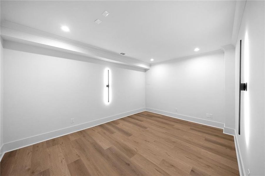 Spacious, unfurnished interior of a new home in , Alpharetta (Image 45). Spacious, unfurnished interior of a new home in , Alpharetta (Image 45).