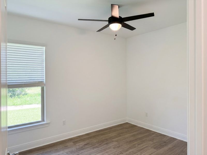 Spacious, unfurnished interior of a new home in Young Oaks, Crestview (Image 17).
