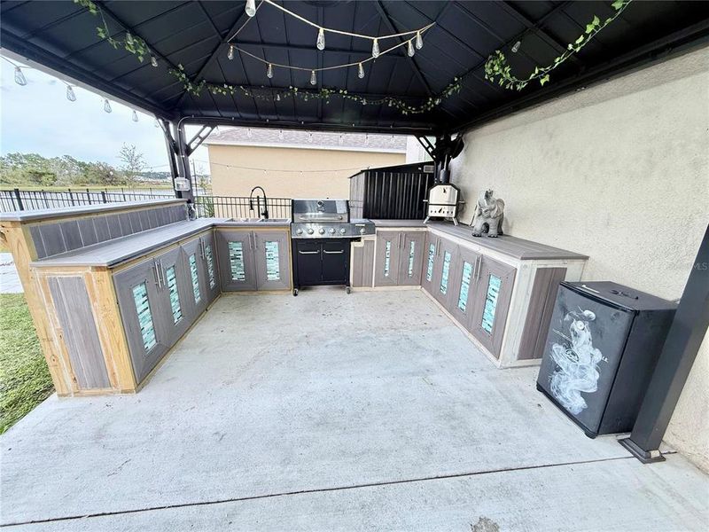Exterior details and patio area of a home in Harmony West, St. Cloud (Image 34).