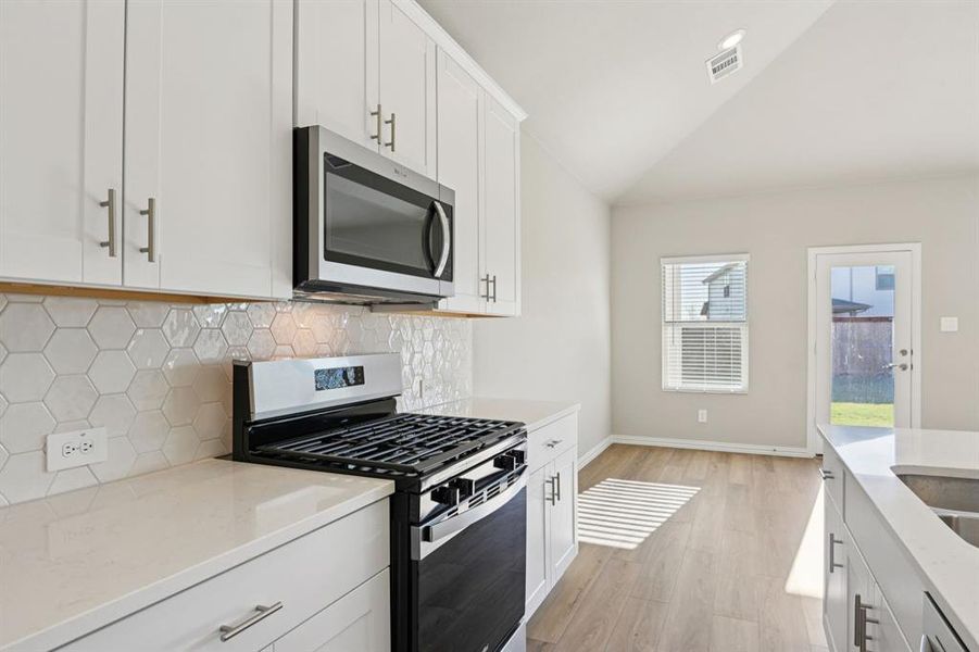 Furnished interior view inside a new home in Lakehaven - Signature Series, Farmersville (Image 11). Furnished interior view inside a new home in Lakehaven - Signature Series, Farmersville (Image 11).