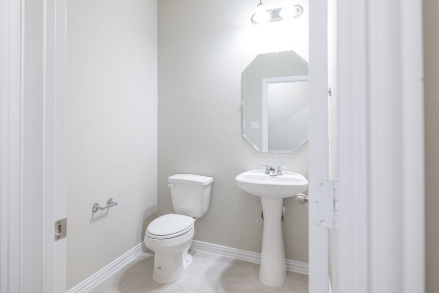 Representative furnished interior of a home built from the Rainier by Beazer Homes in Whitewing Trails: Meadows 50', Princeton (Image 9).