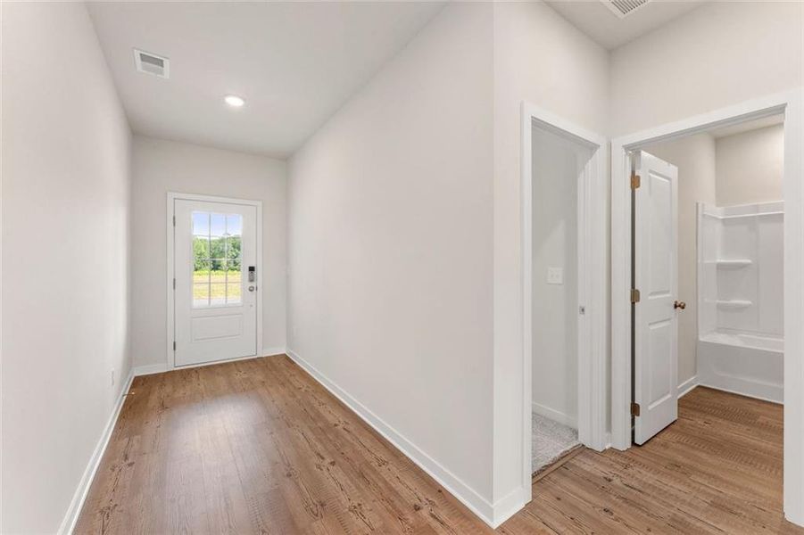 Spacious, unfurnished interior of a new home in Reserve at Gum Springs, Jefferson (Image 22).