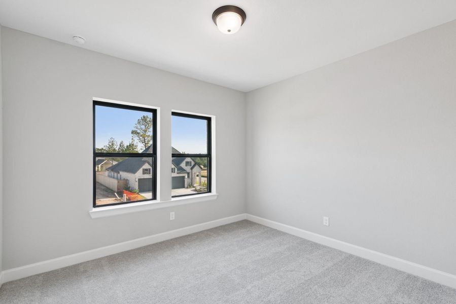 Spacious, unfurnished interior of a new home in Kresston, Montgomery (Image 27).