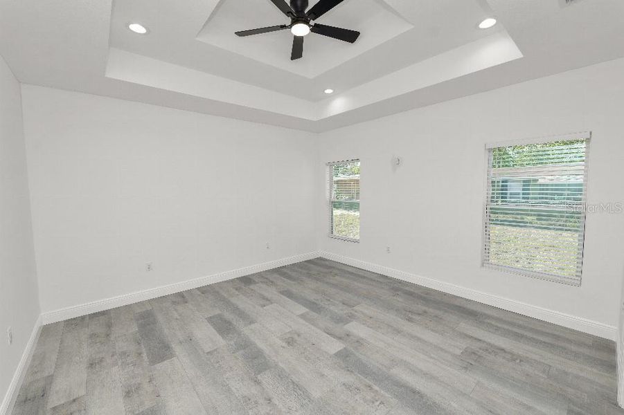 Spacious, unfurnished interior of a new home in , Lakeland (Image 13).
