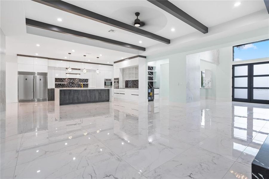 Spacious, unfurnished interior of a new home in , Eustis (Image 28).