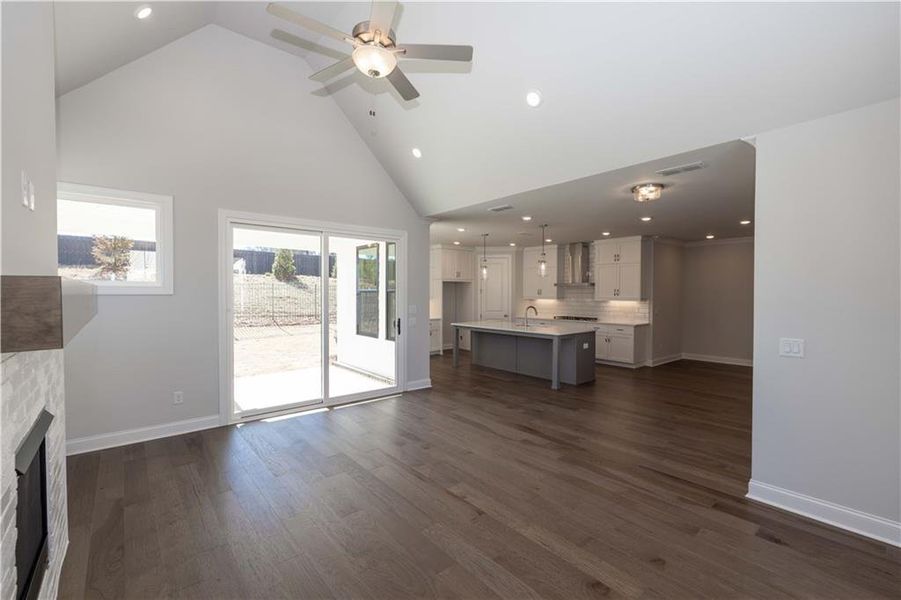 Spacious, unfurnished interior of a new home in Promenade at Sawnee Village, Cumming (Image 17).