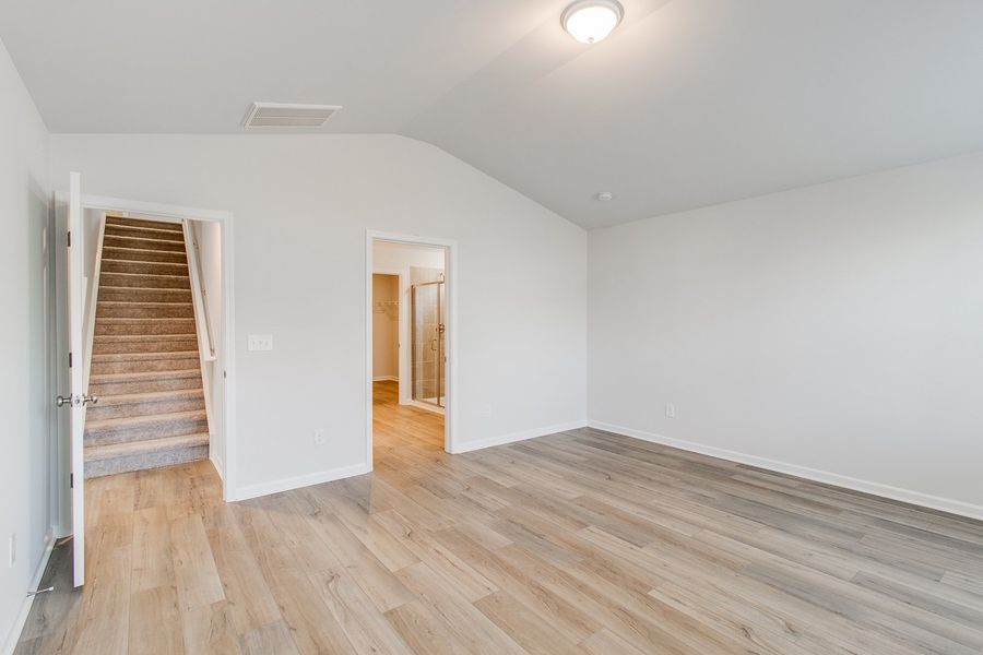 Spacious, unfurnished interior of a new home in Winston Point, Gilbert (Image 22). Spacious, unfurnished interior of a new home in Winston Point, Gilbert (Image 22).
