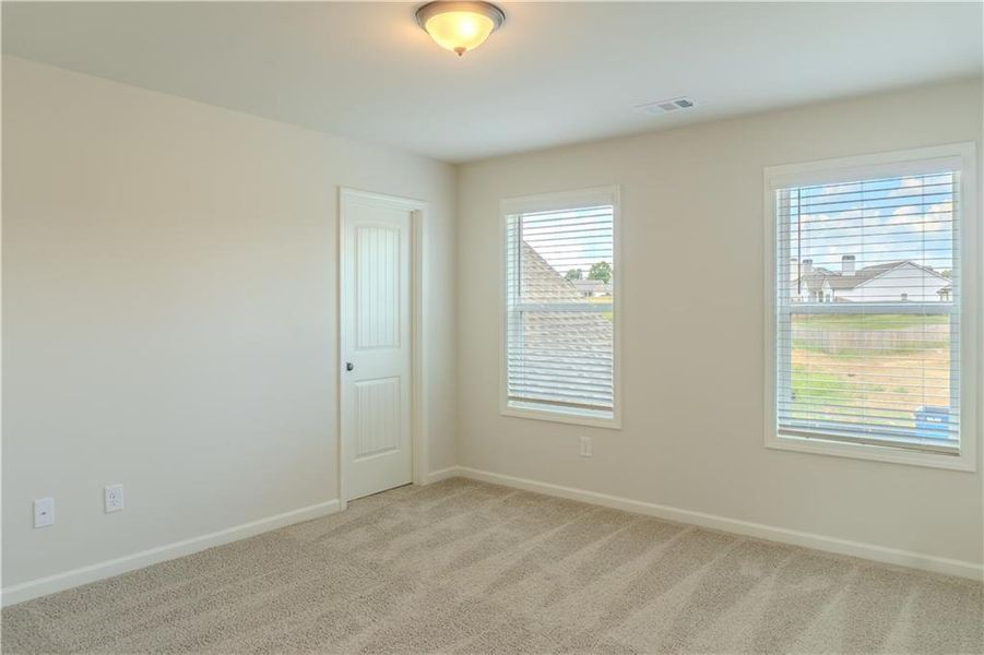 Spacious, unfurnished interior of a new home in Harmony Farms, Eatonton (Image 34).