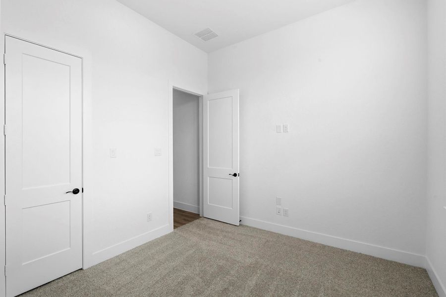 Spacious, unfurnished interior of a new home in Briarley, Montgomery (Image 28).