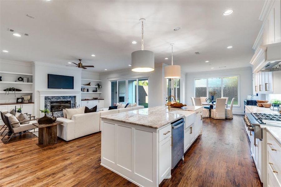 Furnished interior view inside a new home in , Dallas (Image 13).