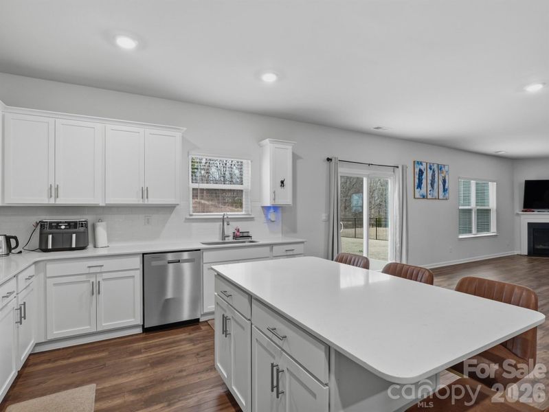 Furnished interior view inside a new home in , Davidson (Image 36).