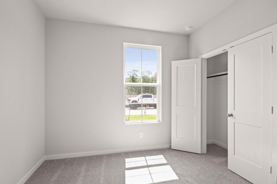 Spacious, unfurnished interior of a new home in Crockett Meadows, Cut and Shoot (Image 18).