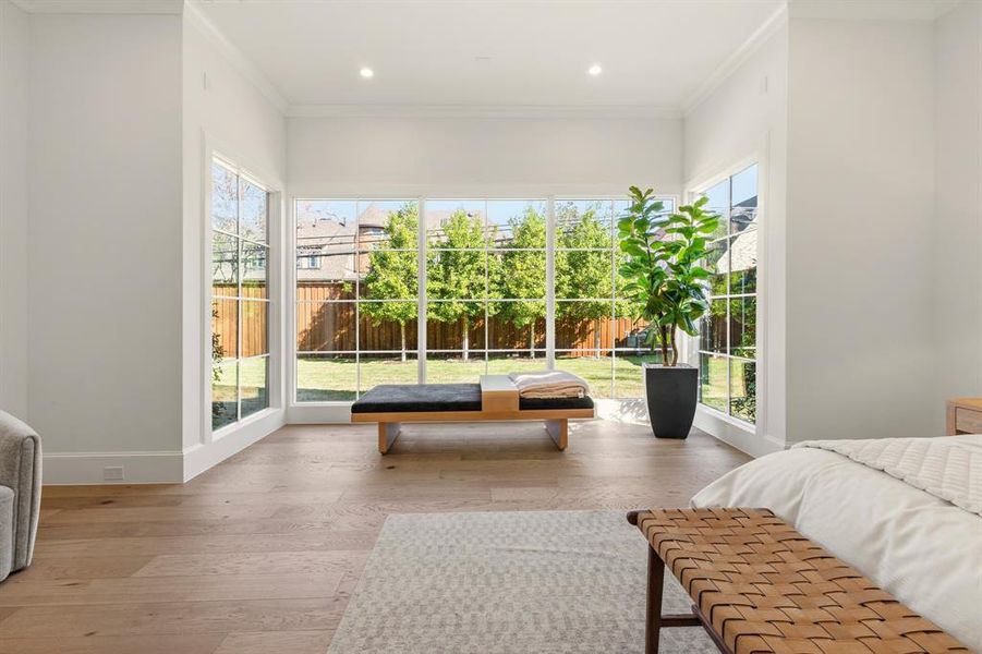 Furnished interior view inside a new home in , Dallas (Image 26).