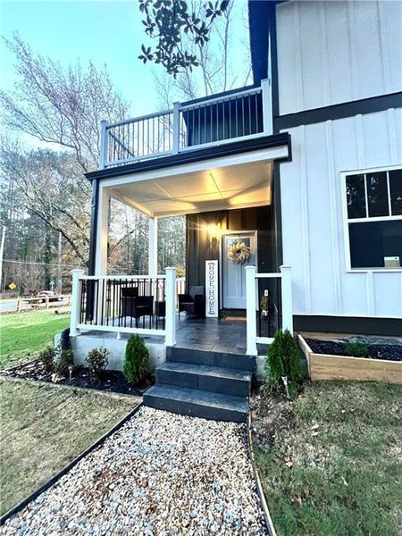 Exterior details and patio area of a home in , Atlanta (Image 38).